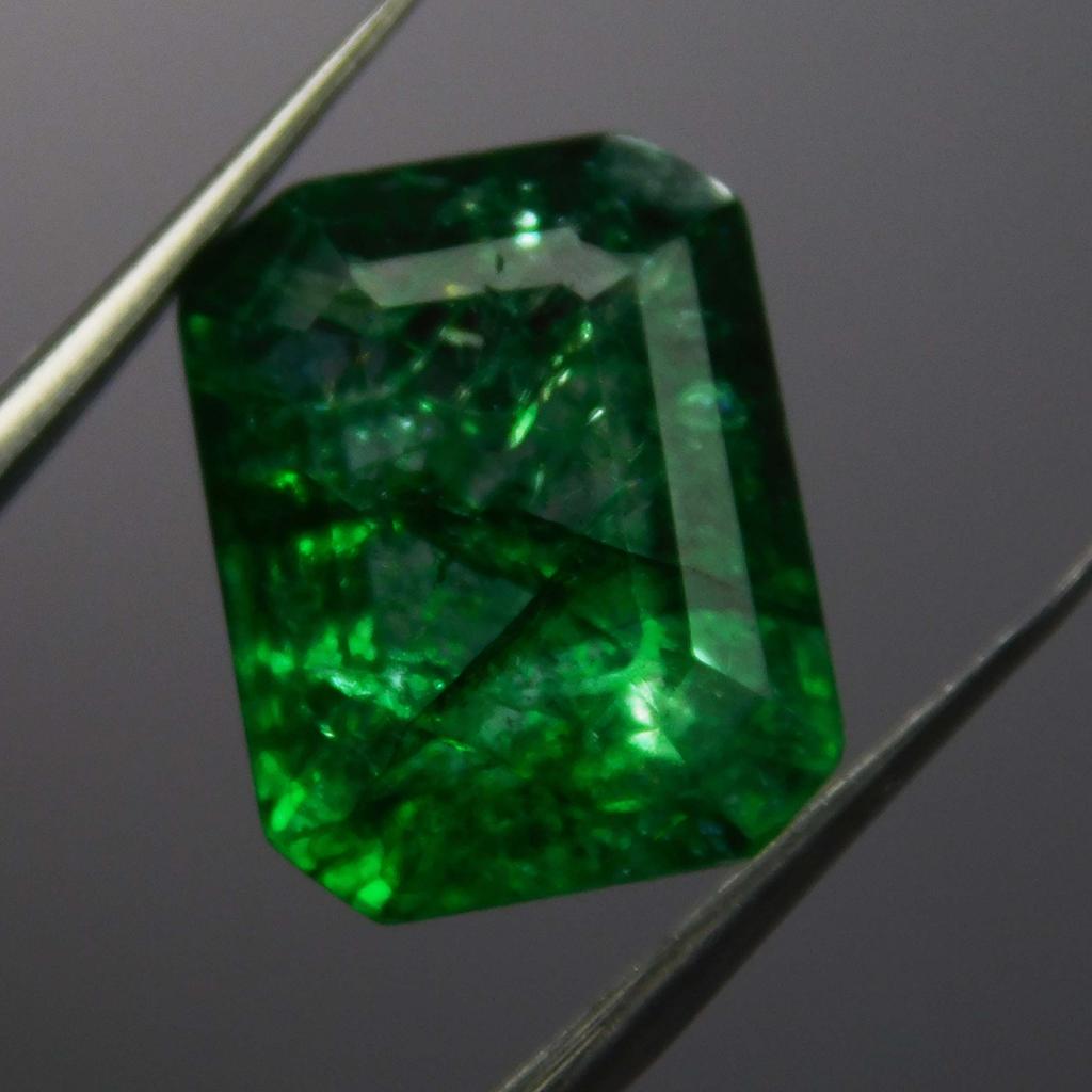 8 Karat Smaragd Schliff Natürlicher Kolumbianischer Grüner Smaragd Loser Edelstein ZERTIFIZIERT A-3634a