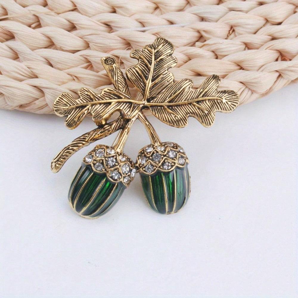 

Vintage Gold-Tone Acorn Brooch - Green Enamel, Rhinestones, Textured Oak Leaves, Nature-Inspired, for Retro Jewelry, Ideal Gift