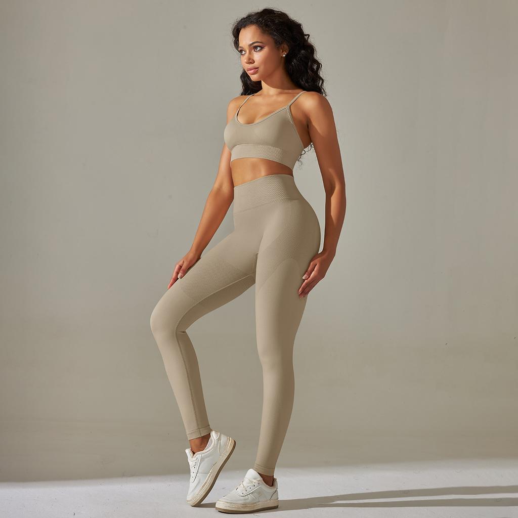 New Seamless Yoga Suit, Suspender Bra Set, Waist Cinching, High Waisted, Hip Lifting Pants, Running And Fitness Two-Piece Set For Women