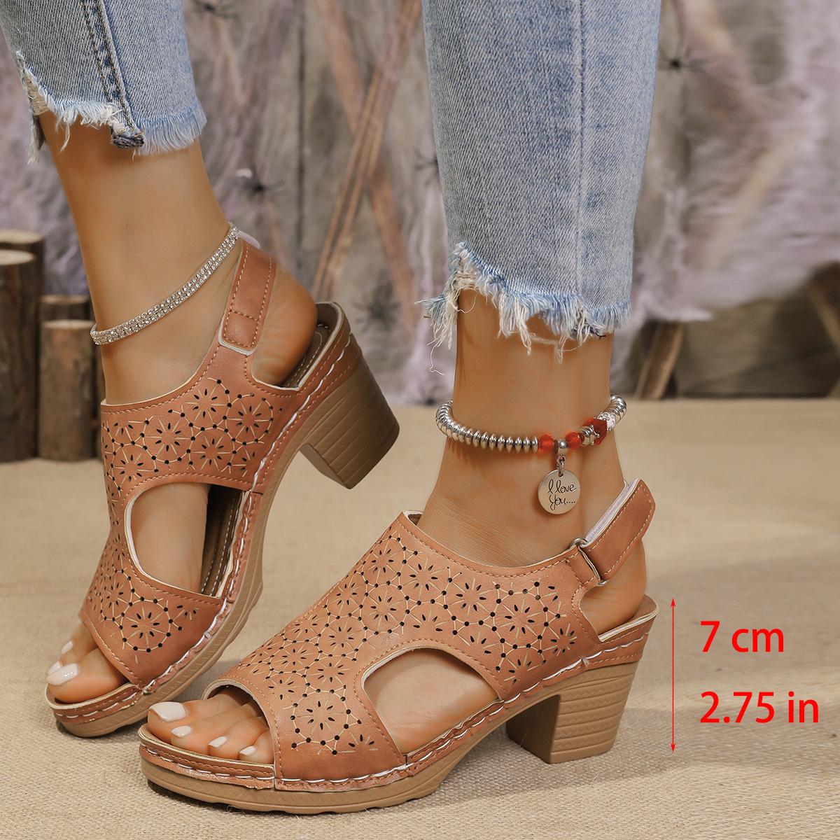 

High-heeled sandals women s large-size cool slippers thick-soled fish mouth sandals women s hollow buckle fashion Roman sandals women 36 світло-коричневого кольору