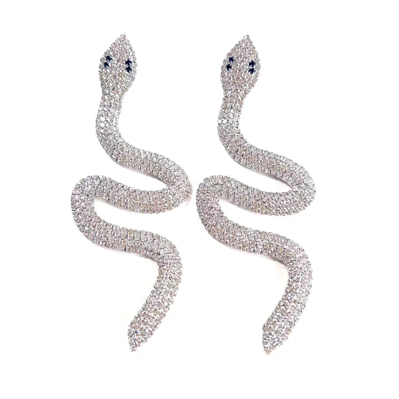 

Серьги-цепочки в европейско-американском стиле с когтями питона и стразами Дильраба: Серьги-подвески S-образной формы золотой