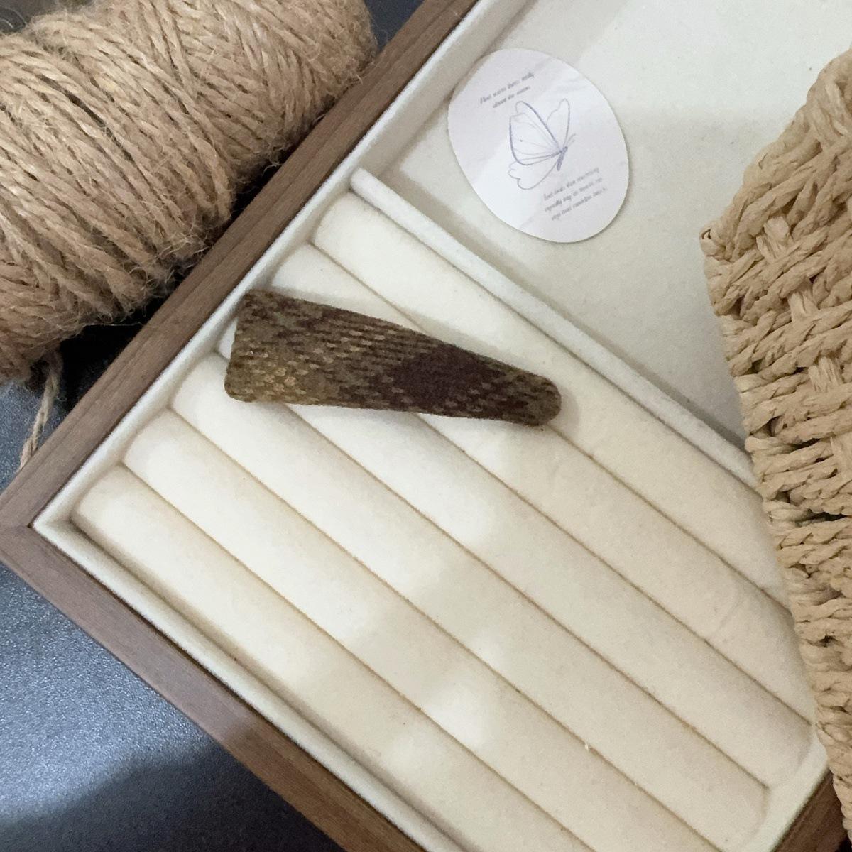 Korean Retro Plaid Oval Hair Clip - Versatile Winter Hair Accessory