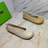 Sapatos de mulher – Sabrinas