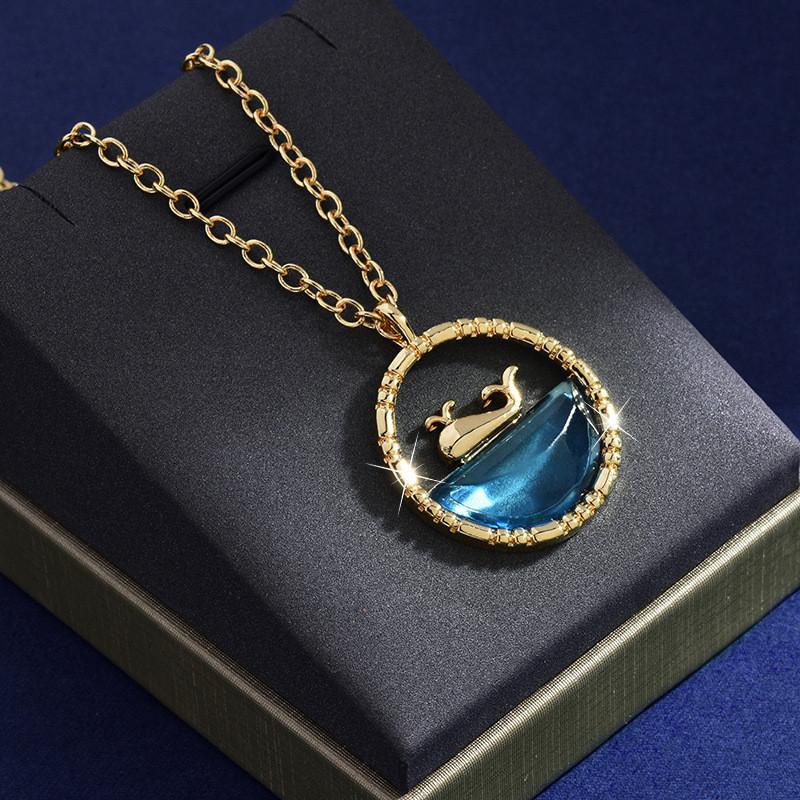 

Romantic Whale Necklace For Women In Stylish Gold And Silver Geometric Design For Fall And Winter Fashion Accessories золотой