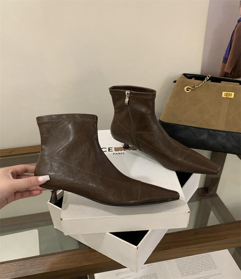 

Новые ботильоны с квадратным носком в французском стиле на низком каблуке, ботинки Мартин, женские ботинки, осень и зима, новые ретро тонкие ботильоны до щиколотки, короткие ботинки, черные 39