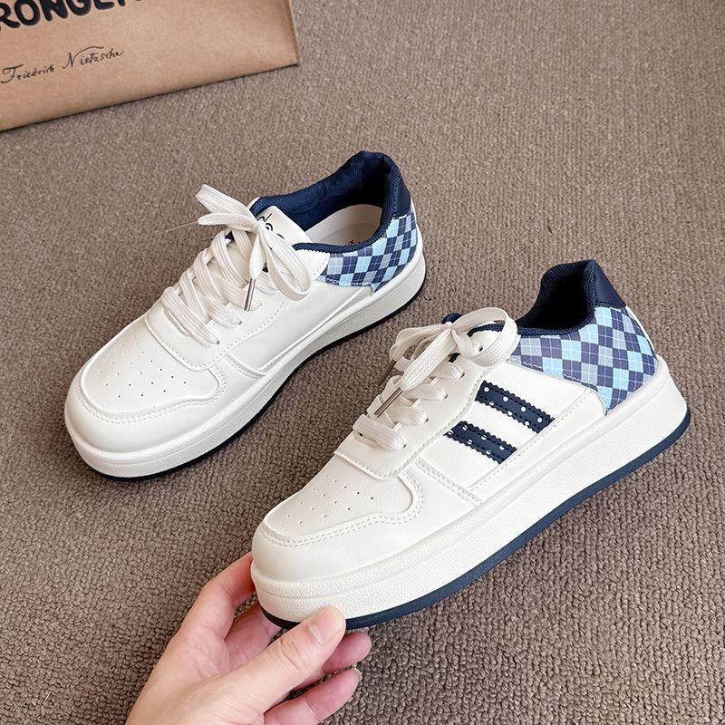 Casual Board Shoes New Spring and Autumn Platform Women's Campus Style Ins Shoes Versatile Student Bread Shoes