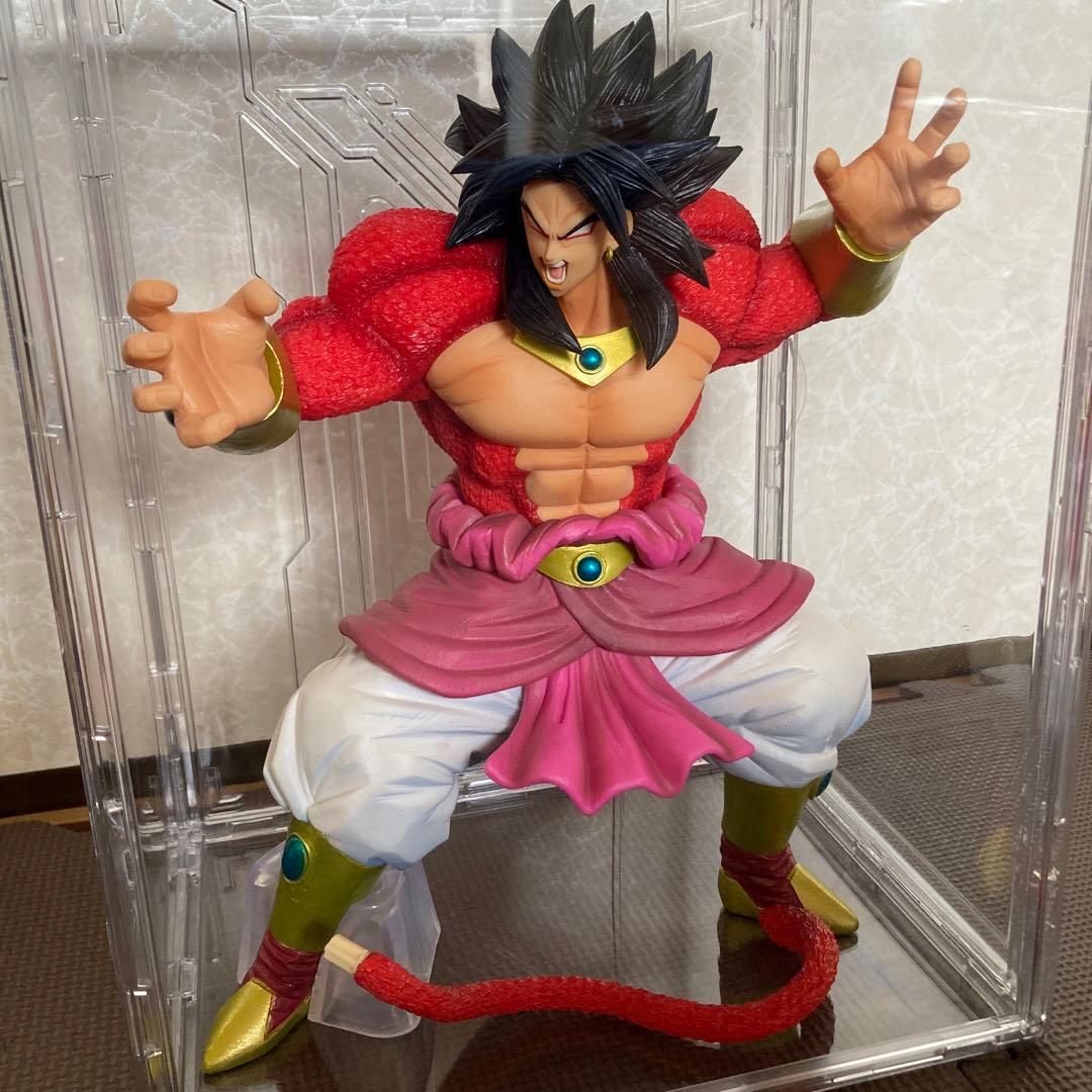 

[USED] Broly Saiyan 4 Dragon Ball Figure Aggressive Pose