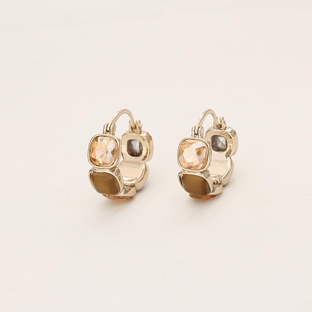 Mauve Coffee-Colored Earrings: Exquisite Retro Style for Autumn & Winter.