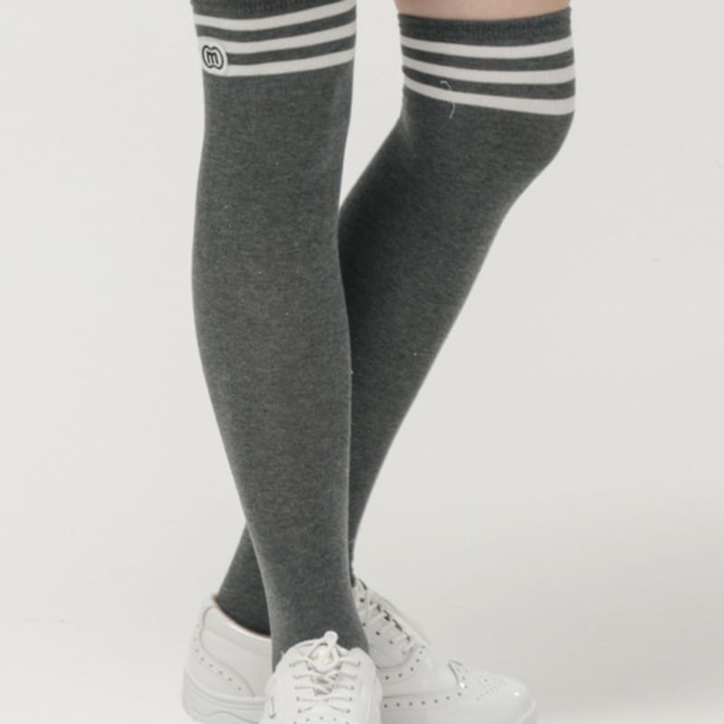 

DOYOUKNOWMC Чулки выше колена в полоску цвета древесного угля на все сезоны gray