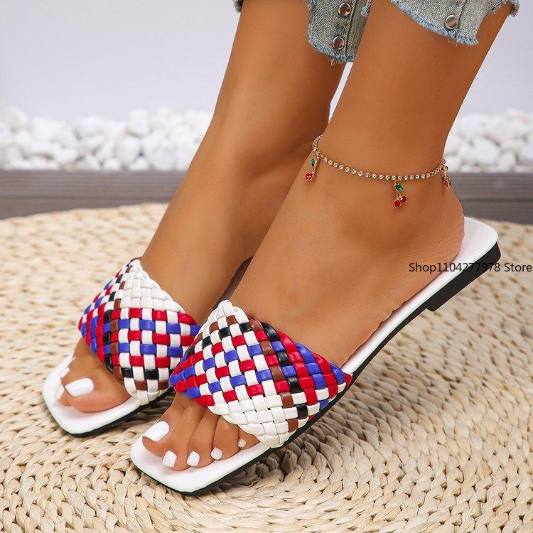 Fashion Women Slippers Summer Fashion Beach Mules Casual Indoor Home Slippers Selling Sexy Braided Square Toe Flat Sandals Slides Women