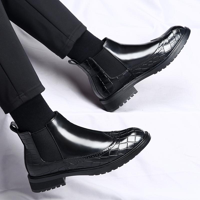 Pantofi din piele de culoare solidă pentru bărbați Brogues Primăvară Toamnă Pantofi de rochie pentru bărbați de designer nou Mocasini casual britanici la modă Bărbați