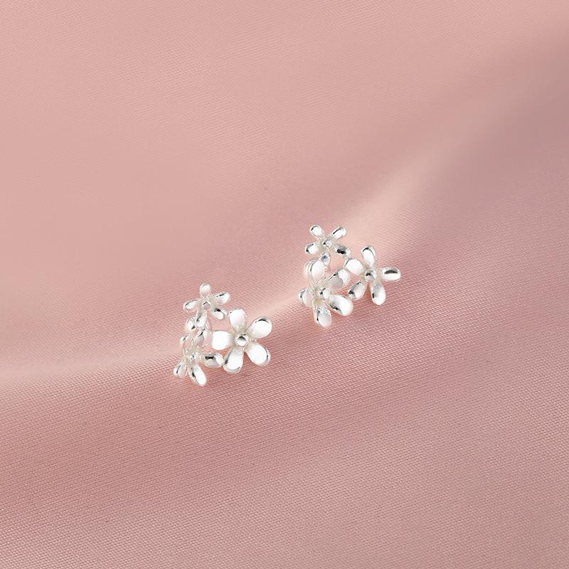 

925 Silver Three Flowers Stud Earrings For Women Elegant Luxury Fine Jewelry Engagement Accessories срібний