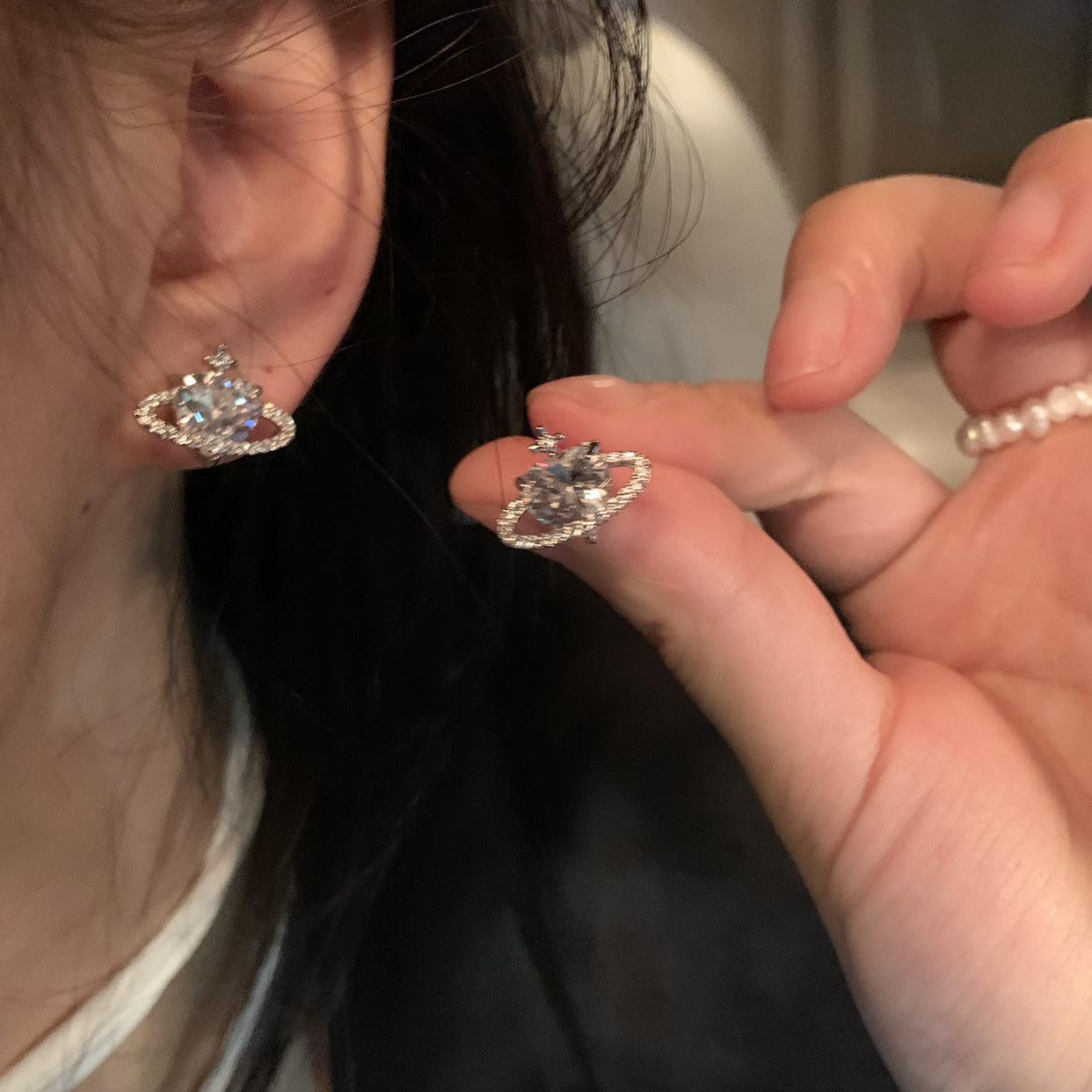

Chic Zircon Planet & Trendy Peach Heart Earrings for Women