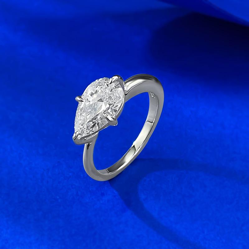 Pear-Shaped Teardrop S925 Silver White Diamond Ring in Claw Setting - Classic & Fashionable Size 8