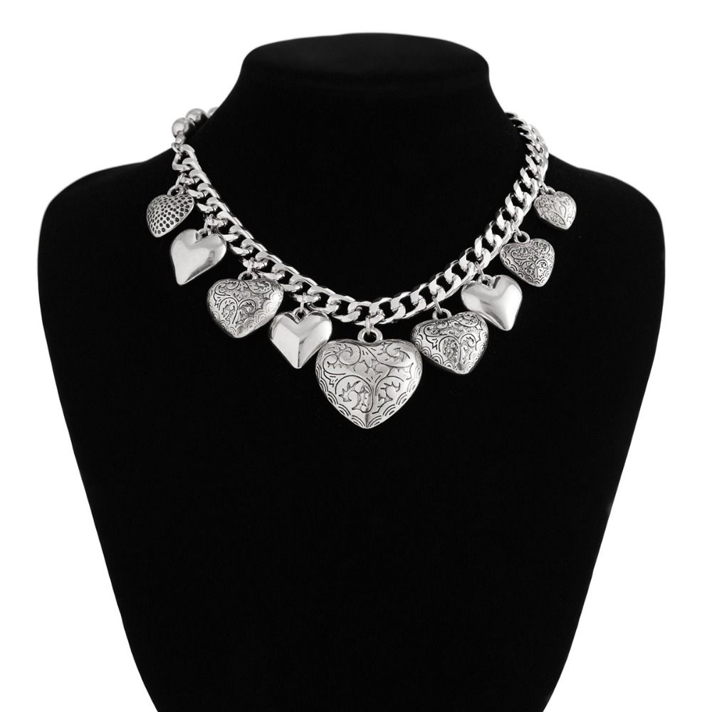 Exaggerate Heart Pendant Necklace Elegant Vintage Jewelry Temperament Metal Heart Bracelet  Party