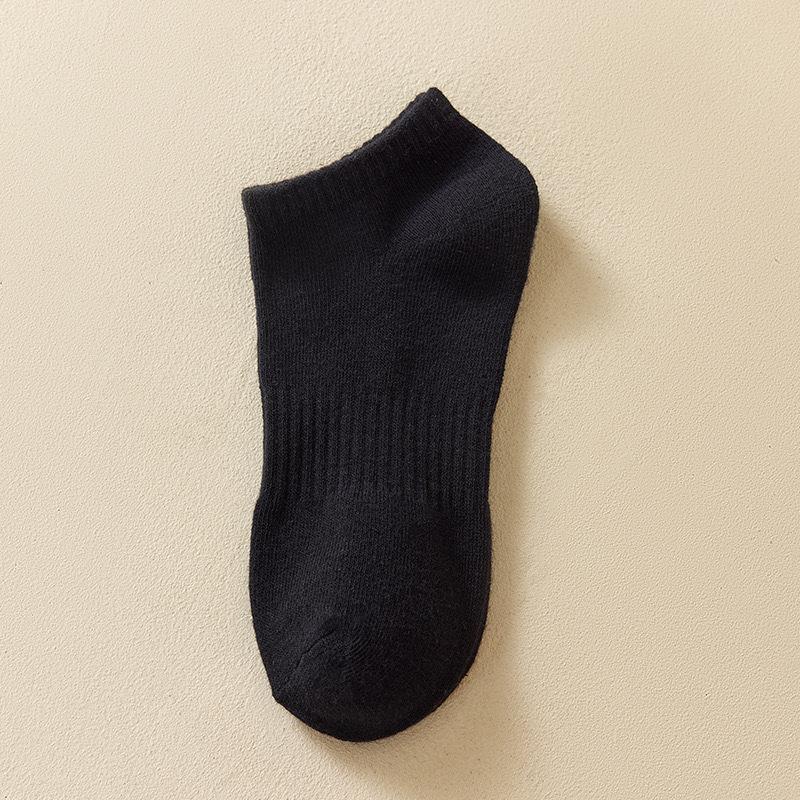 

Men s Black & White Mid-Calf and Boys Ankle Socks - Thin, Minimalist Style in Non-Pure Cotton. 1 Pack One Size