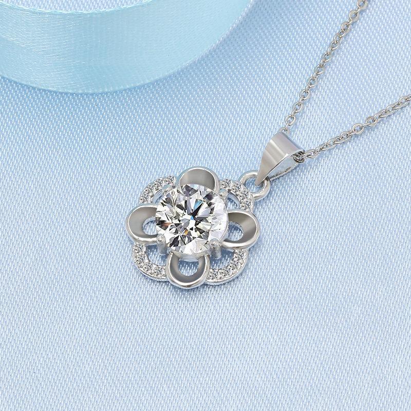 925 Silver Necklace For Women Round Pendent Sparkling Pave CZ Necklace Fashion Anniversary Birthday Jewelry Gifts N755