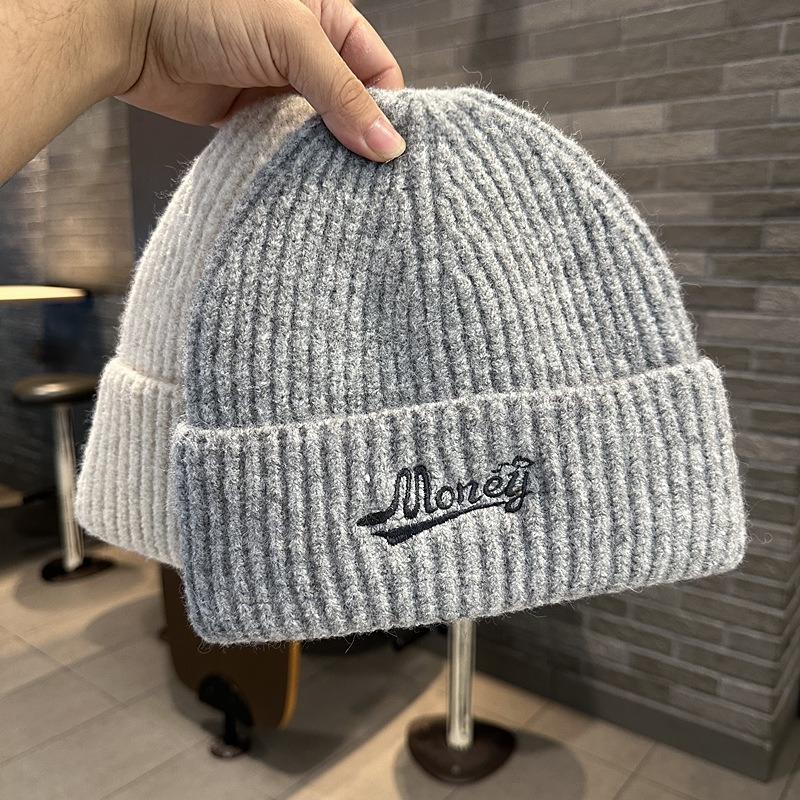 Hats for men and women autumn and winter new wool hats embroidered letters fashion knitted hats warm thickened cold hats
