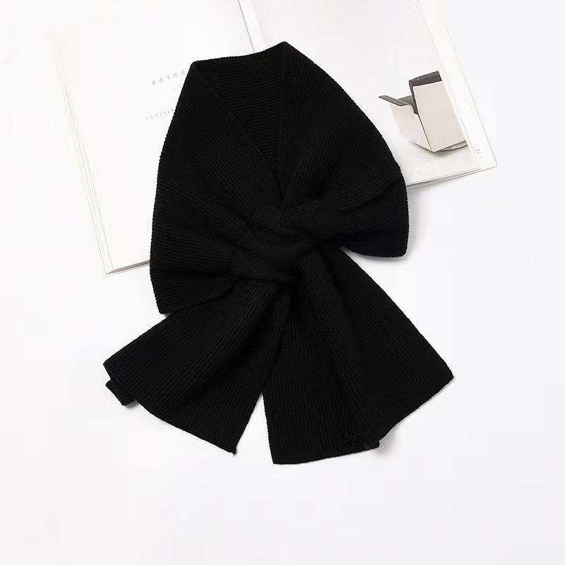 Korean Style Beige Grey Knit Wool Women's Winter Scarf: Short, Versatile Neck Protector