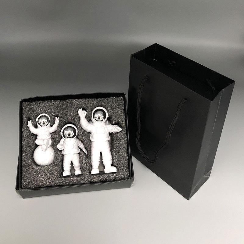 Astronauten-Figur-Ornament für Wohnzimmer oder Kinderzimmer - Weihnachtsgeschenk-Deko Weltraumfahrer