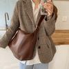 Large Capacity Tote Bag For Women Stylish Soft Leather Versatile Everyday Crossbody Bag In Elegant Black And Chic Brown Colors