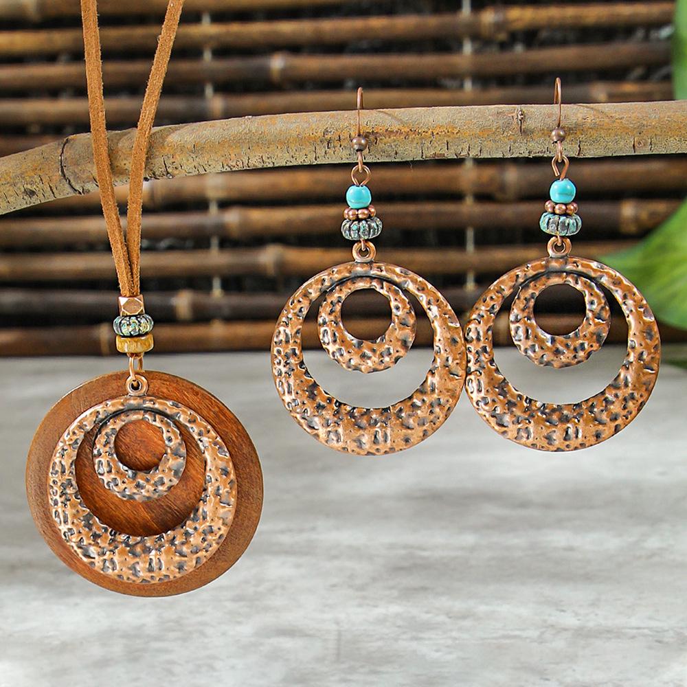 "Set di Orecchini con Nappe Dreamcatcher Bohemien e Collana Etnica in Legno"