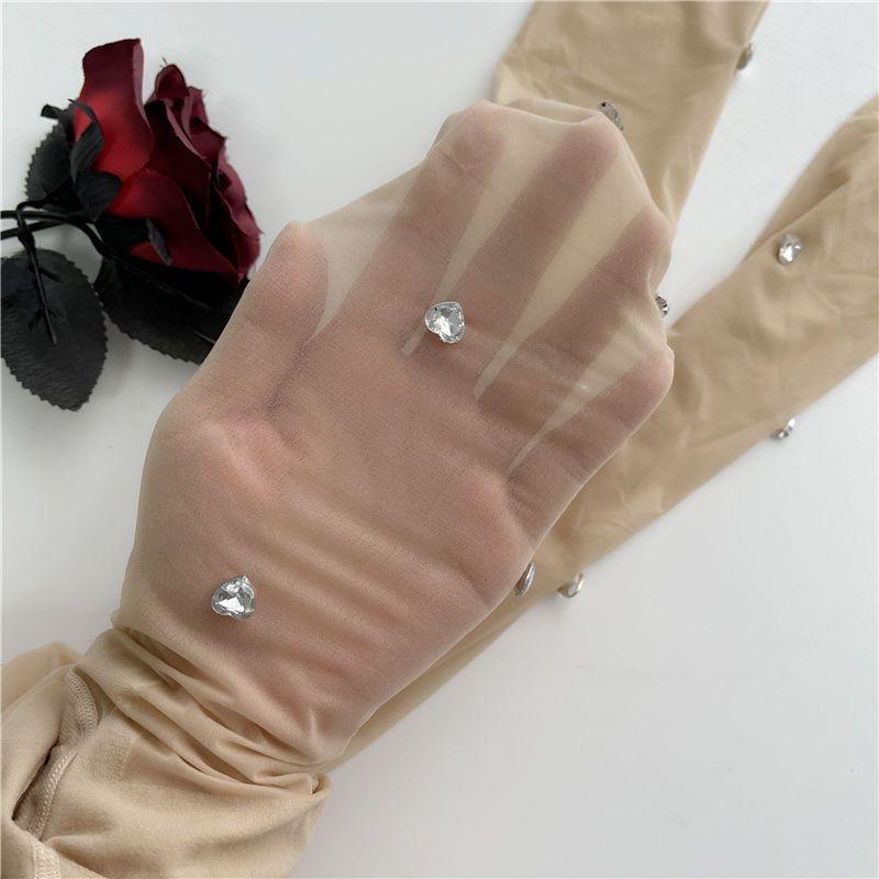 Unikt Design Håndlagde Rhinestone Hjerte Overall Sokker - Kule & Søte Tynne Utsøkte Silke Strømpebukser for Kvinner, Hvite Anti-Hakk Strømper