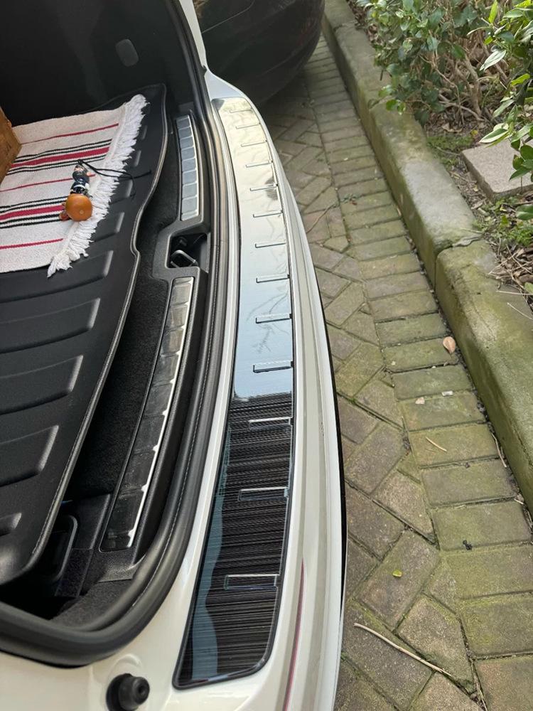 Volvo XC60 Trunk Guard Plate, Scratch-Proof Stainless Steel Welcome Pedal (2018-2026)