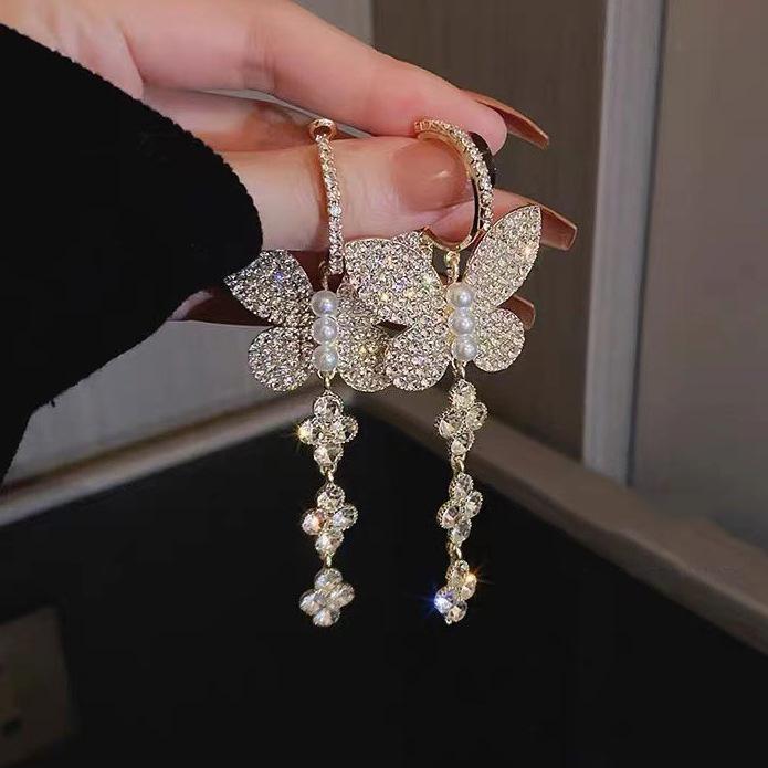 Brincos da Moda Exquisitos com Borla Longa: Elegante, Brilhante e Versátil para Mulheres