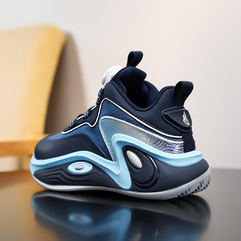 

2025 Winter Boys Cotton Basketball Shoes: Warm, Thick, Non-Slip, Wear-Resistant Sports Footwear for Big Kids. 39