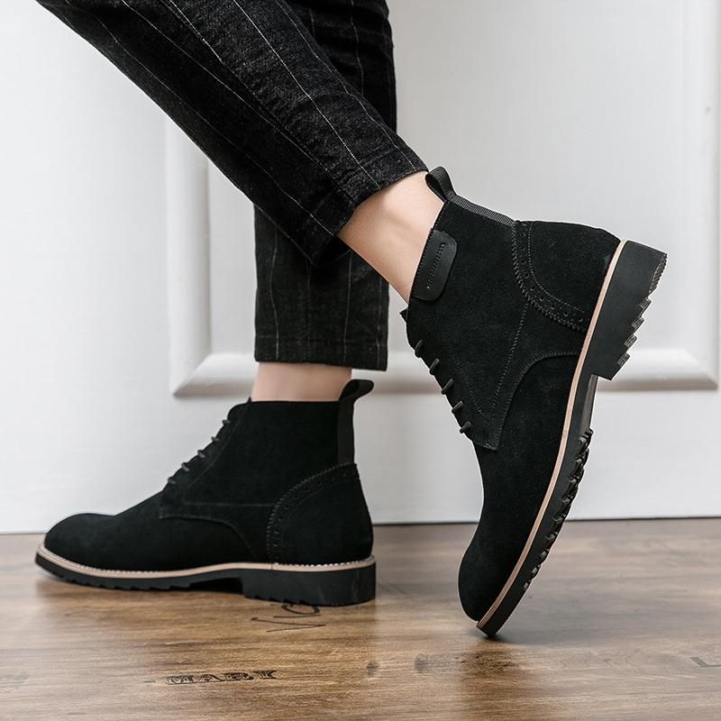 Men Retro Chelsea Boots Pointed Second Layer Cowhide European Style Outdoor Training Business Ankle Boots Size 38-45 Men Boots