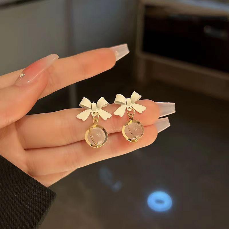 

Блестящие серьги-гвоздики с опаловыми бантиками, серебряные игольчатые серьги S925, легкие, роскошные, простые, высококачественные, маленькие, свежие, темпераментные серьги