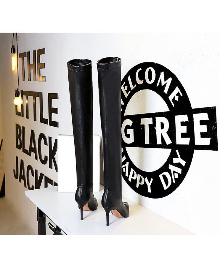 Europejskie i amerykańskie modne, wąskie, szpilkowe, wysokie, sięgające za kolano buty ze spiczastym noskiem