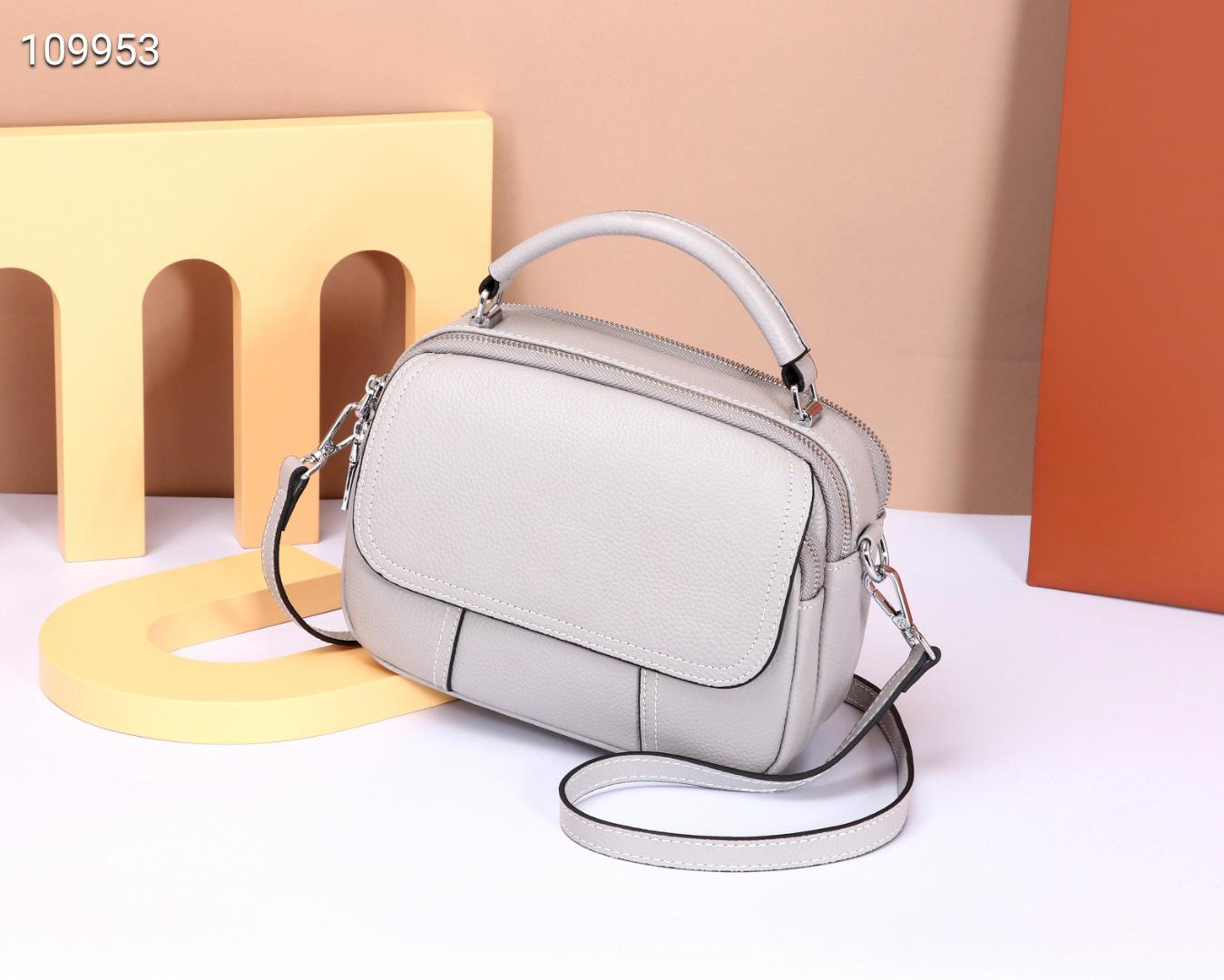 

Универсальная женская сумка из натуральной кожи - модный дизайн подушки 2025 года белый