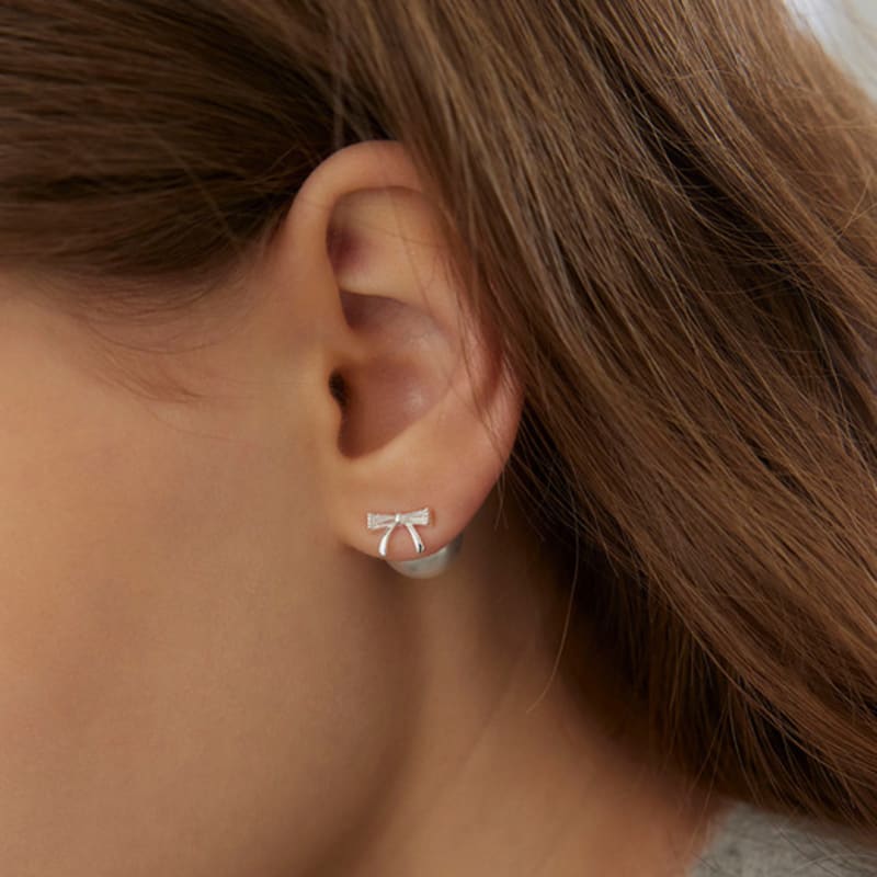 

murmur [925silver]Ribbon pearl clutch earrings Silver