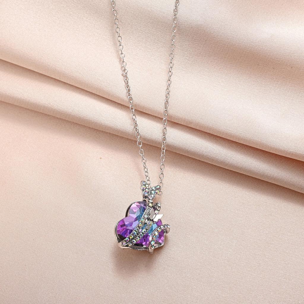 Exquisite Fashion Creative Multicolor Heart Shape Crystal Necklace Colorful Rhinestone Butterfly Ladies Banquet Jewelry Couple