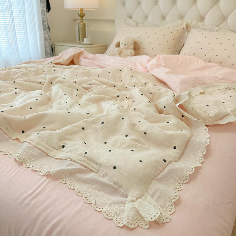 Lace Lace Bedding Four-piece Set Soft Skin-friendly Breathable Washed Sheets Quilt Cover Pillowcase