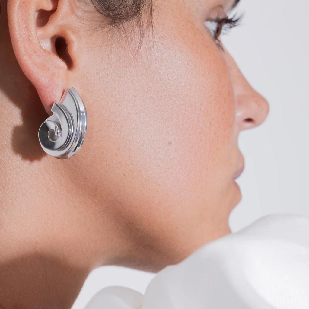 Spiral Conch Premium Metal Wind S925 Silver Needle Earrings Personality Simple Temperament Design Earrings