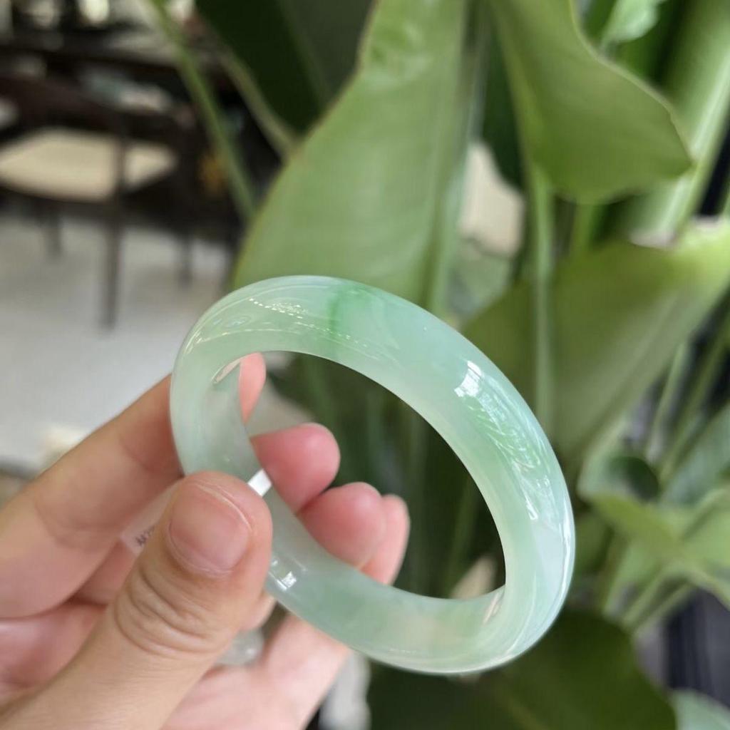 Inspirowana Xiaohongshu Chińska Stylistyka Zielona Szklana Bransoletka z Kwiatami – Świeża, Uniwersalna i Bajkowa