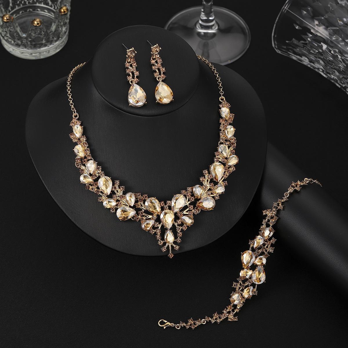 

2026 Bridal Set Chain Elegant Temperament Necklace Earrings Wedding Accessories Wedding Ball Rhinestone Glass 45CM