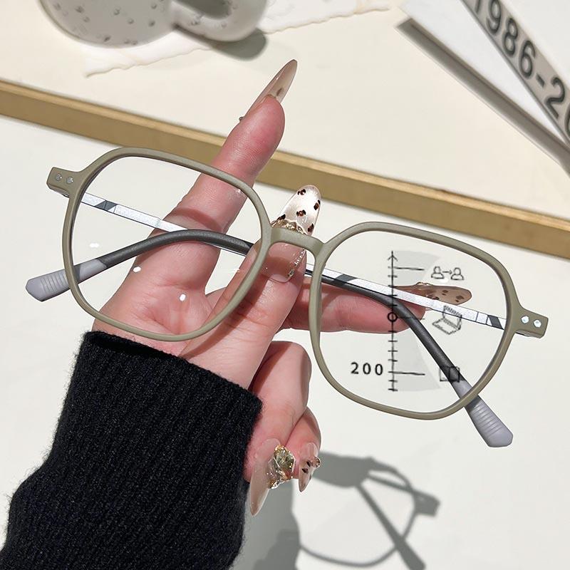 Retro Classic Square Frame Multifocal Reading Glasses Women Men Anti Blue Light Far Sight  Eyeglasses   Diopter