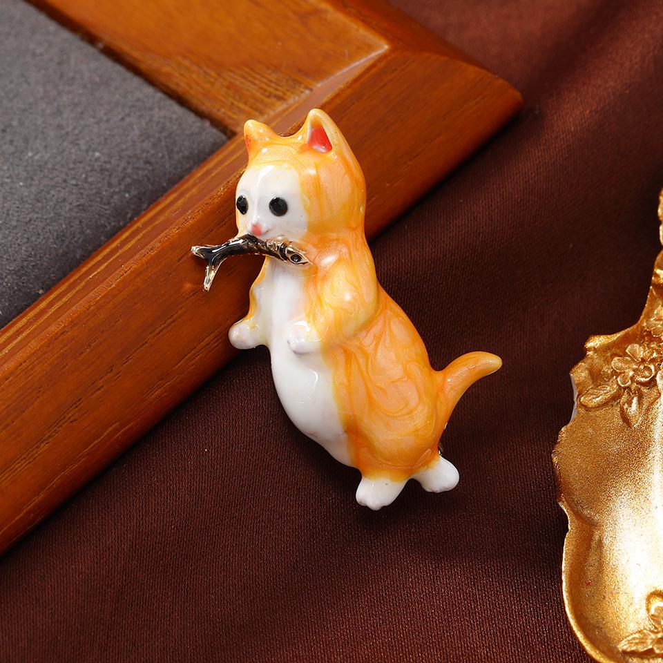 

Очаровательная глазурованная кошачья брошь: Модная брошь для рубашек, шляп и сумок