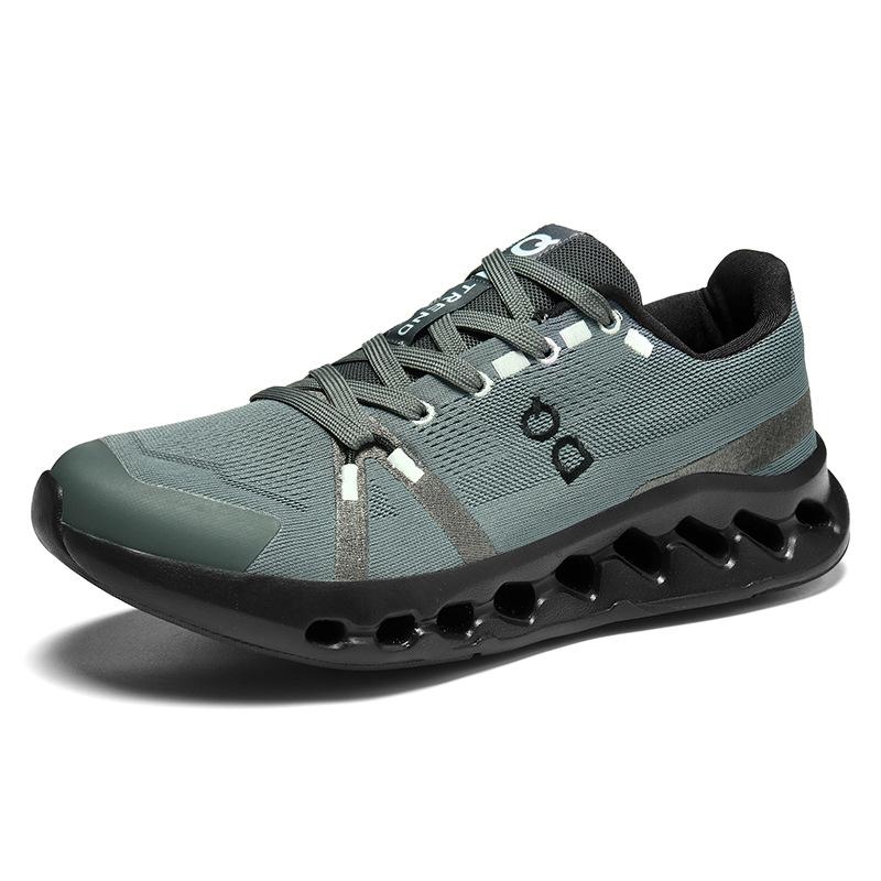 Large size autumn lightweight breathable running shoes fashion cushioning men's casual sports shoes soft-soled running shoes