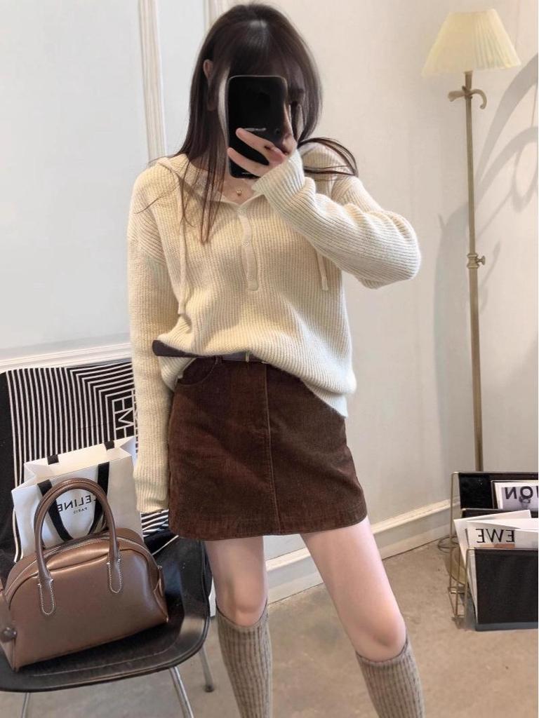 Autumn/Winter 2025 Korean Style High Waist Corduroy Mini Skirt - Slimming, Petite Fit, Versatile Fashion
