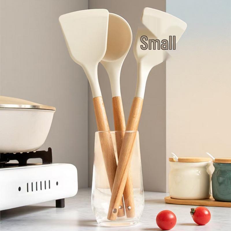 High-Temperature Resistant Wooden Handle Silicone Spatula, Non-Stick, Ideal for Stir-Frying and Daily Cooking