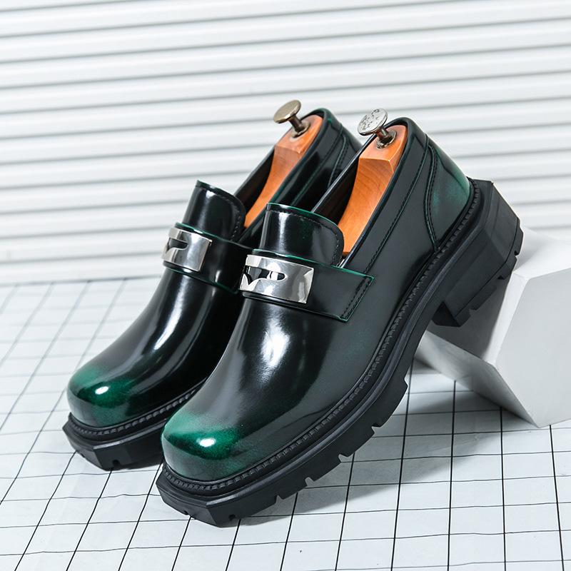 

Summer breathable small leather shoes men s high sense of British 2025 platform trend glossy one-pedal casual loafers 45