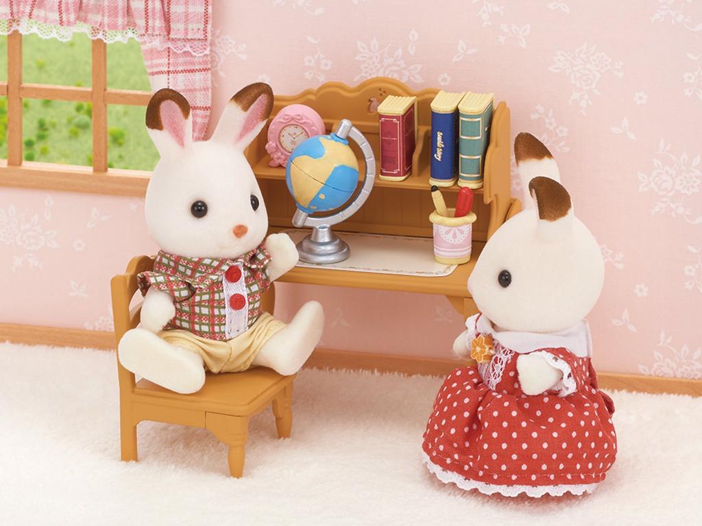 Sylvanian Families Furniture Desk ST Mark Certified Ages Toy Dollhouse Sylvanian Families Epoch EPOCH [Study Set] KA-318 3+ Co., Ltd.