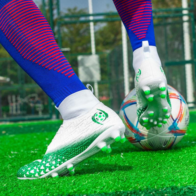 35-45 Pánské vysoké kopačky velké velikosti Dlouhý hřebík Protiskluzová odolnost TPR Umělé outdoorové kopačky Captain pro mládež