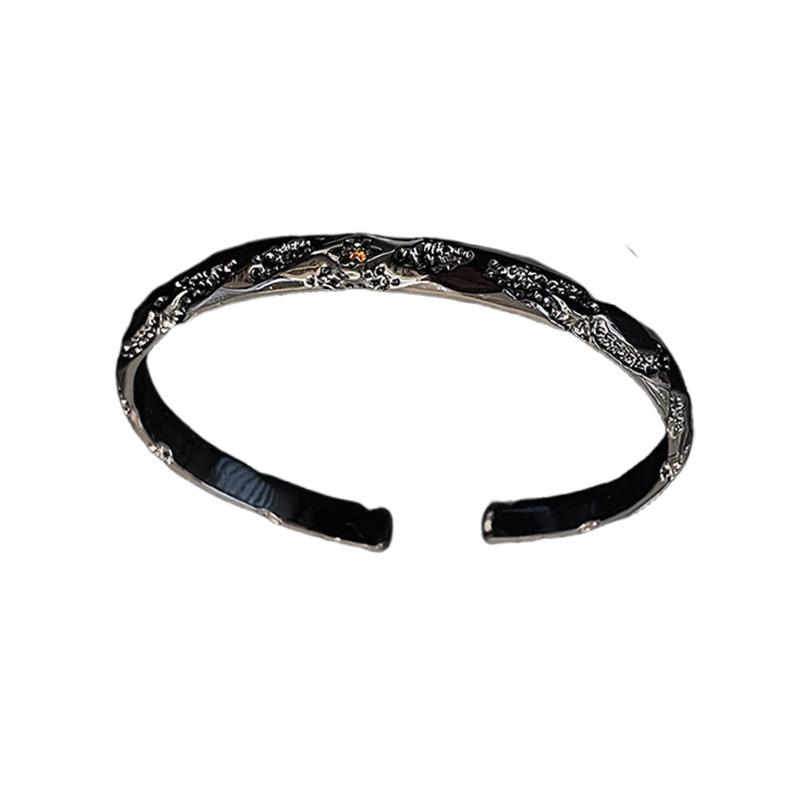 Niche Design Sense Irregular Pleated Plain Ring Open Bracelet Set Personalized Light Luxury High-End Bracelet