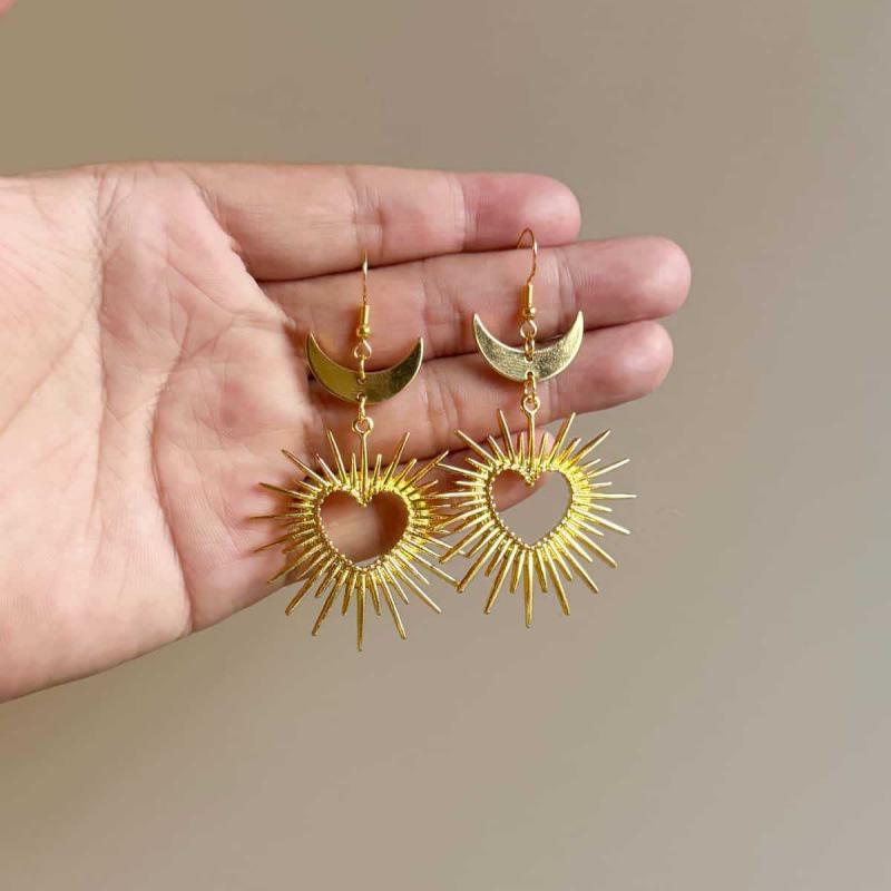 Gothic Thorny Heart Gold Earrings for Women